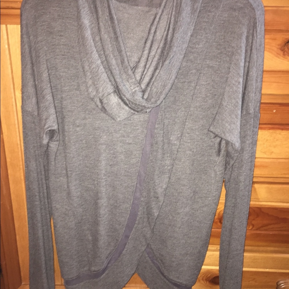 Yogalicious open back thin sweatshirt hoodie M